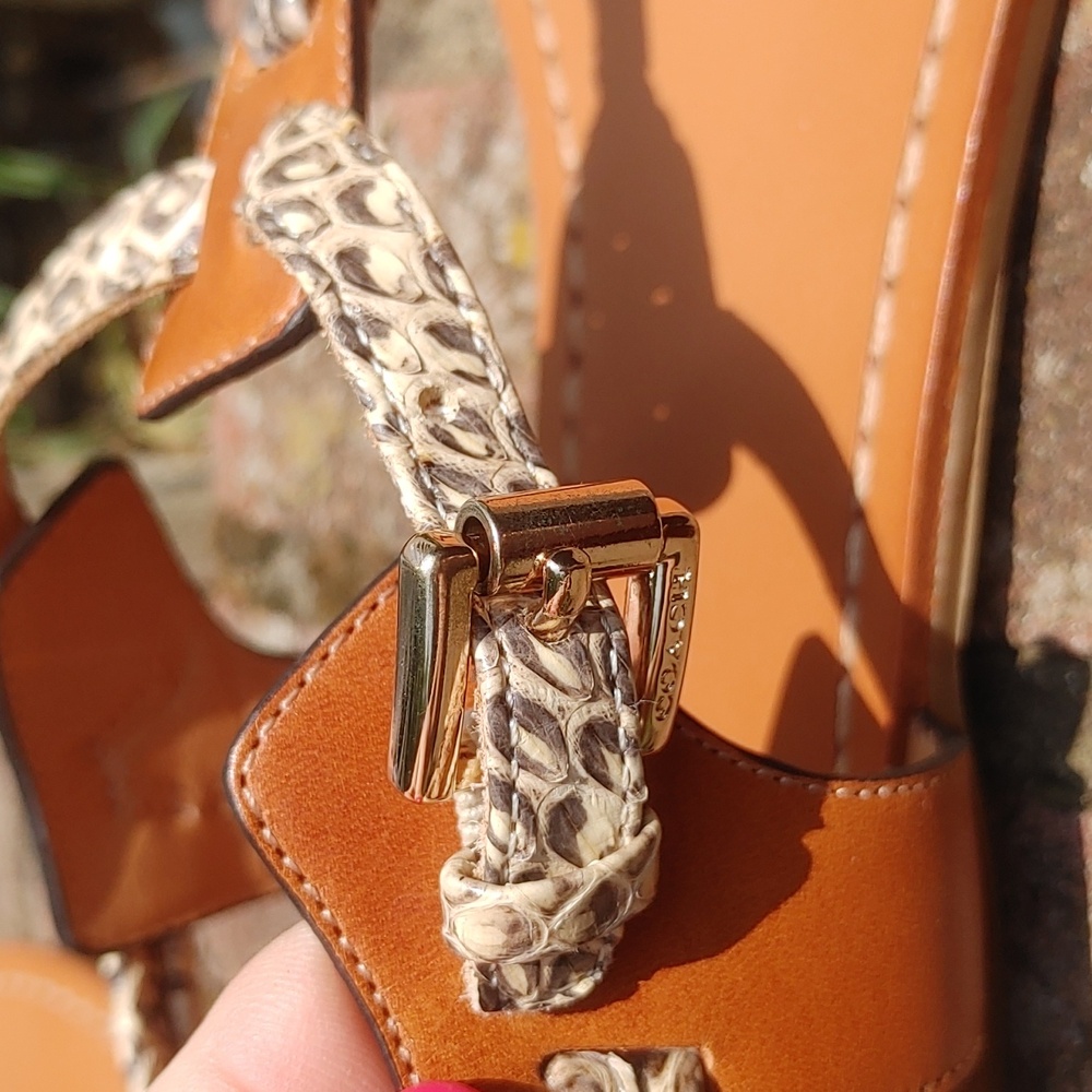 Coach Embossed Animal Print Clarkson T-Strap Sandals Size 9.5 (1712) - Picture 4 of 9
